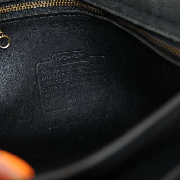 Coach Vintage Stewardess Bag in Black Leather - Picture 15 of 15